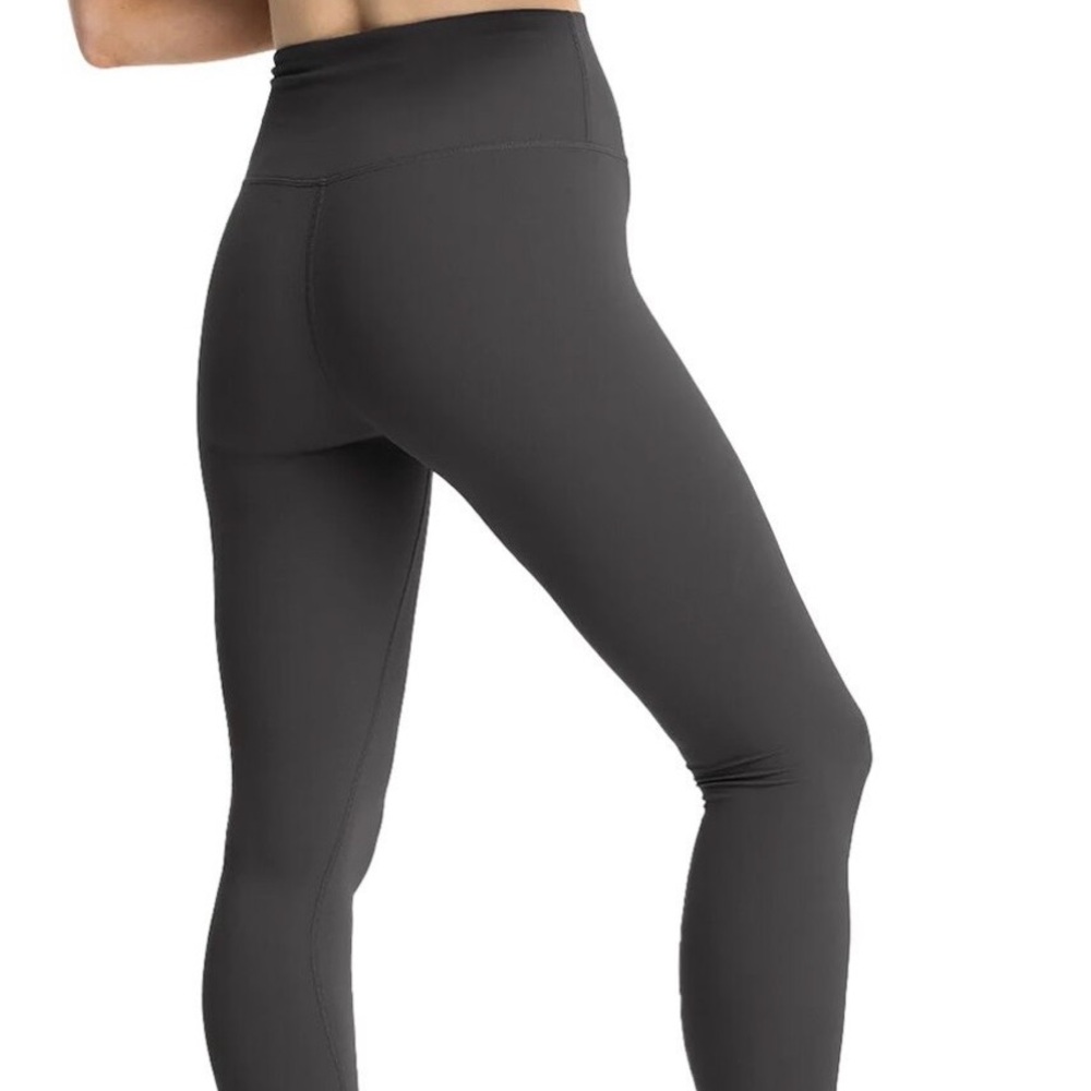 EUC Free Fly High-Waist All Day Leggings Small Black Sand